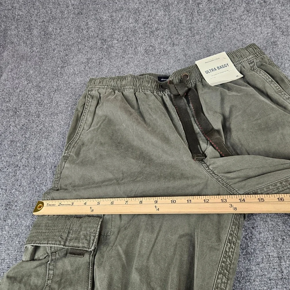 Abercrombie & Fitch Ultra Baggy Cargo Pants Mens Medium Olive Green 130P0496